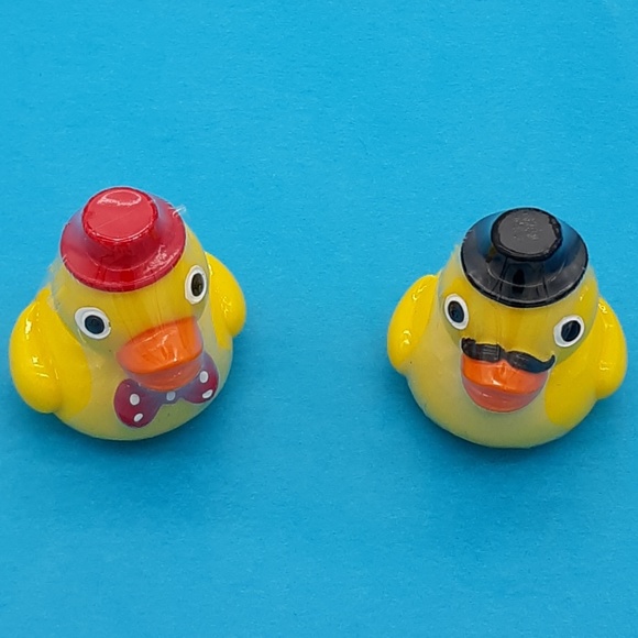 🆕️🎉LAST SET!🎉🐓2 Pack Lip Balm🐓🐓 - Picture 5 of 8